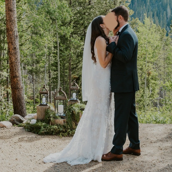 Made With Love Carla Ivory wedding dress size 2/4 - Picture 3 of 12